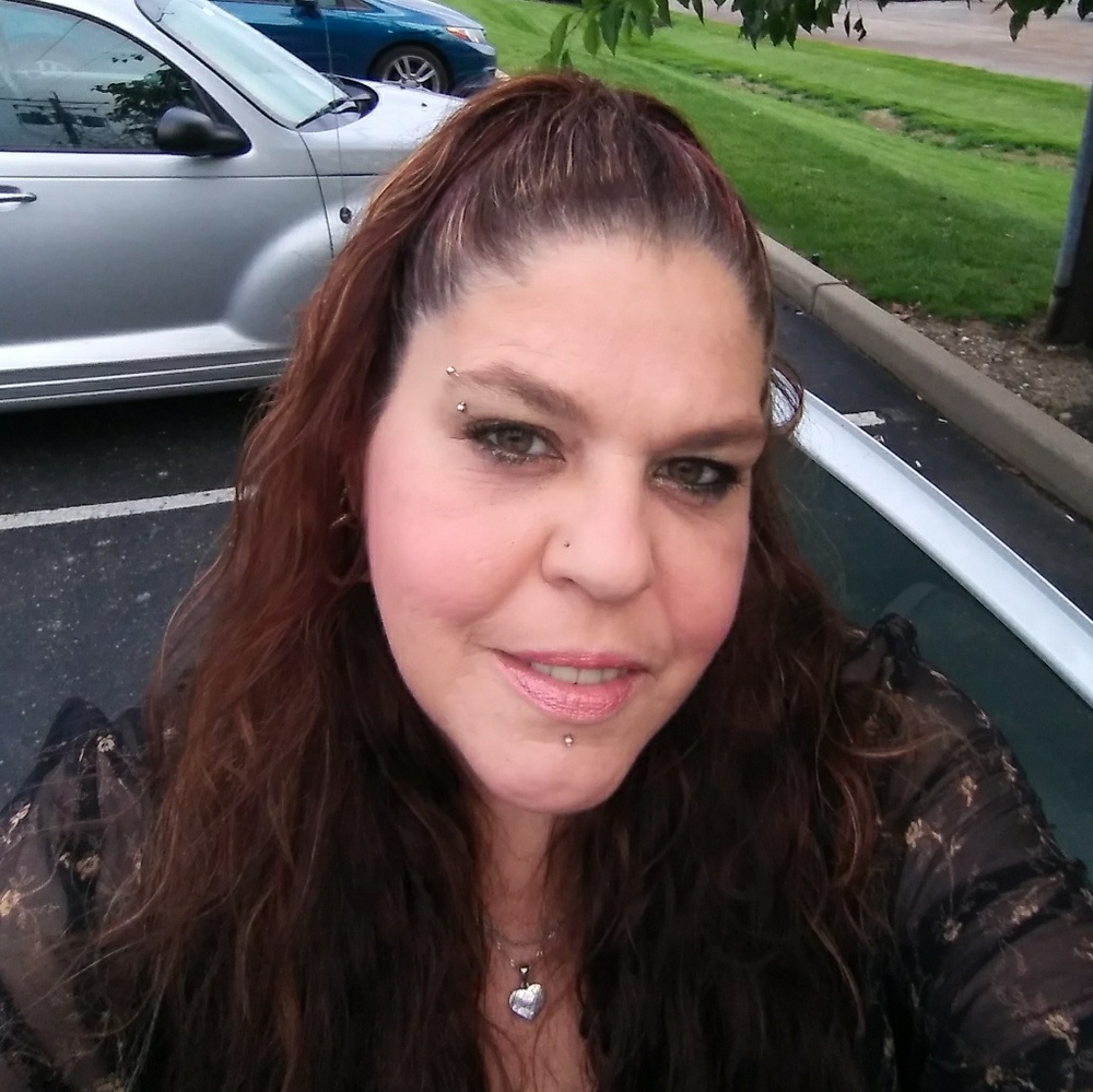 Meet your Posher, Dena
